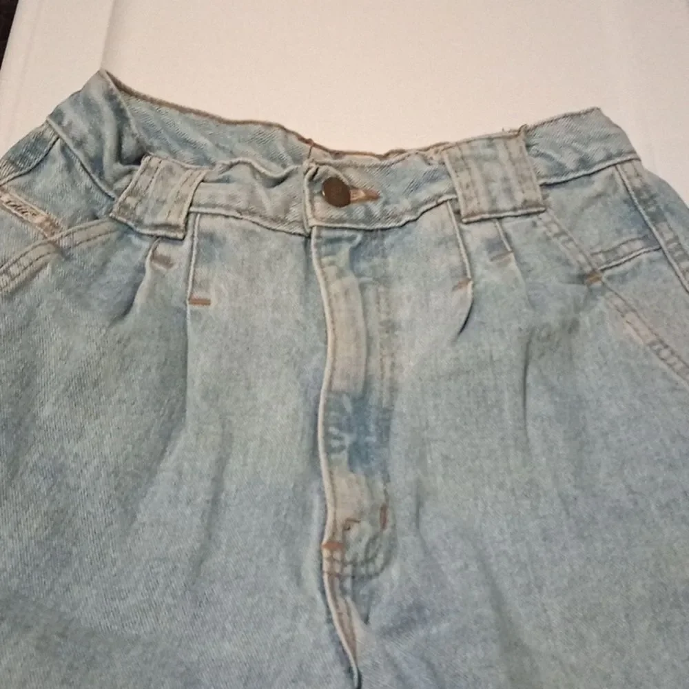 Chic women's jeans size 6